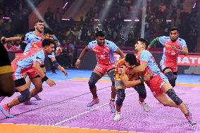 Jaipur Pink Panthers v Telugu Titans - Pro Kabaddi League