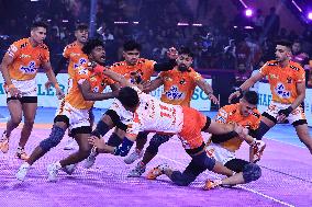 Puneri Paltan Vs Gujarat Giants Pro Kabaddi League Match In Jaipur