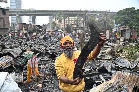 Karwan Bazar Slum Fire Destroyed 300 Homes - Dhaka