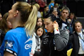 CSM Bucharest v Buducnost BEMAX - EHF Champions League