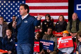 Republican presidential candidate Ron DeSantis