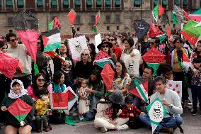 Global Kite Flight In Solidarity With Gaza - Mexico City