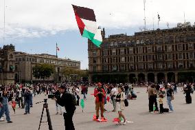 Global Kite Flight In Solidarity With Gaza - Mexico City