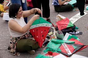 Global Kite Flight In Solidarity With Gaza - Mexico City