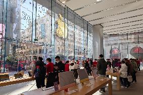 Apple's flagship store in Shanghai