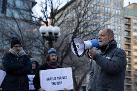 Dozens Of Protesters In NYC Call For Israeli Hostage Release And Netanyahu To Resign