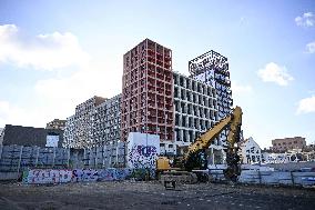 Ministerial Visit To The Olympic Village - Saint Denis