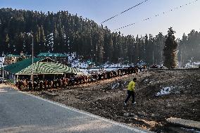 No Snow In Gulmarg Hits Local Business