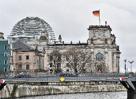 GERMANY-BERLIN-ECONOMY-SHRINKING