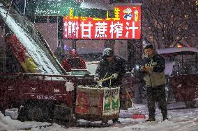 Heavy Snow Hit Anyang