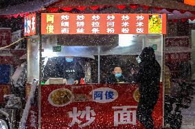 Heavy Snow Hit Anyang