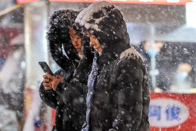 Heavy Snow Hit Anyang