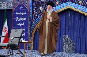 Khamenei Praises Houthis' Red Sea Attacks - Tehran