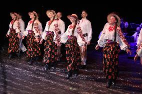 Hryhorii Veriovka Folk Choir gives concert in support of AFU in Ivano-Frankivsk