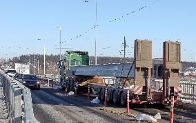 Traffic along Hostomel Bridge partially restored