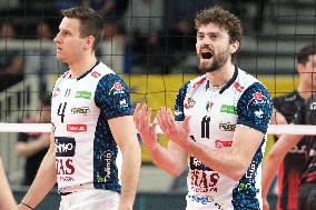 ITAS Trentino Volley v Asseco Resovia Rzeszw - CEV Men Volley Champions League