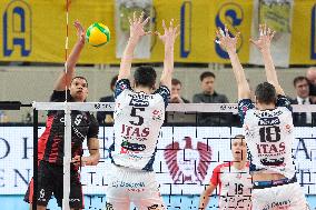 ITAS Trentino Volley v Asseco Resovia Rzeszw - CEV Men Volley Champions League