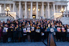 Congress holds candlelight vigil for Israeli hostages