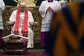 Pope Francis Leads A Funeral Mass - Vatican