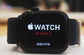 Apple Series 9 Smart Watch