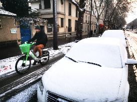 Snow Over Paris