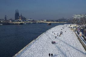 Snow Weather In Cologne