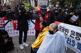 Hong Kong ELS Investment Victims' Gathering And Protest In Seoul