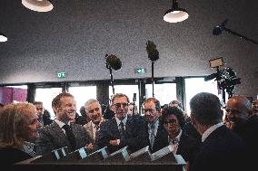 Macron And Dati Visit The Ateliers Medicis - Clichy-sous-Bois