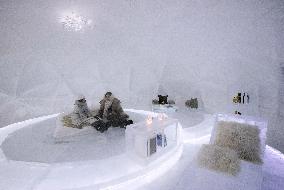 Northern Japan hotel made of ice