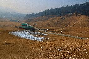 The Prolonged Dry Spell This Winter Affect The Ski Resort Of Gulmarg
