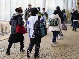 Temporary relocation of students in quake-hit central Japan