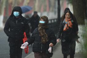 The First Snow in Hangzhou