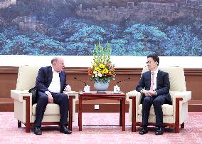 CHINA-BEIJING-HAN ZHENG-HSBC GROUP-CHAIRMAN-MEETING (CN)
