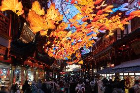 A Folk Lantern Festival at Yu Garden Shopping Aall in Shanghai