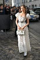 PFW Dior Outside Arrivals