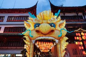 A Folk Lantern Festival at Yu Garden Shopping Aall in Shanghai