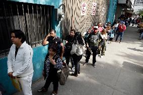 Mexican Citizens Renew Voting Credentials