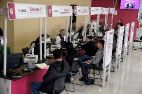 Mexican Citizens Renew Voting Credentials