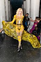 PFW - On Aura Tout Vu Front Row