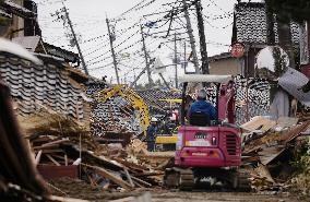 Aftermath of strong quake in central Japan