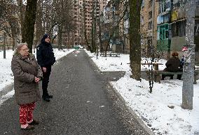 Deminers remove Russian missile warhead in Kyiv