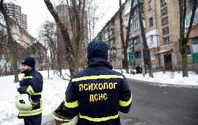Deminers remove Russian missile warhead in Kyiv