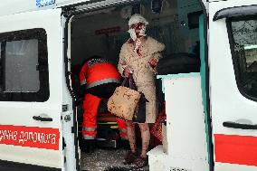 Russian troops shell Kharkiv