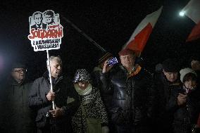 Polish President Pardons Imprisoned Politicians Accused Of Corruption