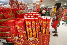 CANADA-RICHMOND-CHINESE LUNAR NEW YEAR-SHOPPING