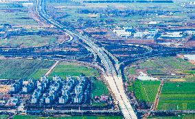 Yancheng-Luoyang Expressway Construction in Suqian