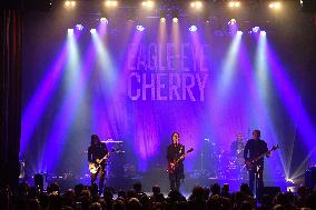 Eagle-Eye Cherry In Concert - Paris