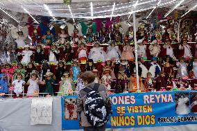 Sales Of  Child God For The Candelaria Celebrations