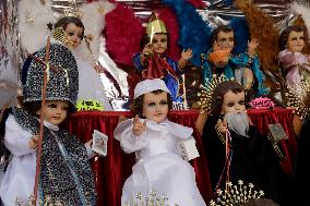 Sales Of  Child God For The Candelaria Celebrations