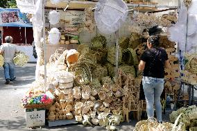 Sales Of  Child God For The Candelaria Celebrations